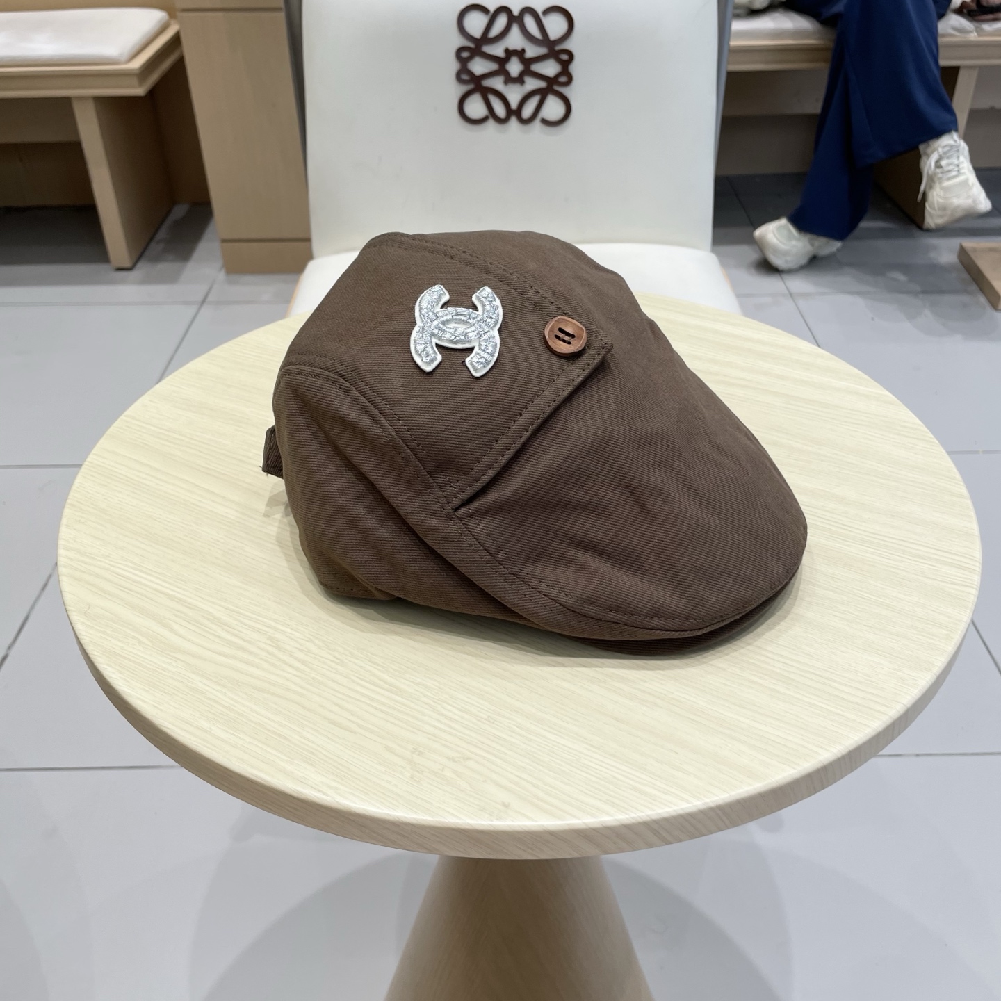    Chanel日系复古纽扣黑色前进帽女休闲百搭报童帽文艺显脸小反戴贝雷帽子