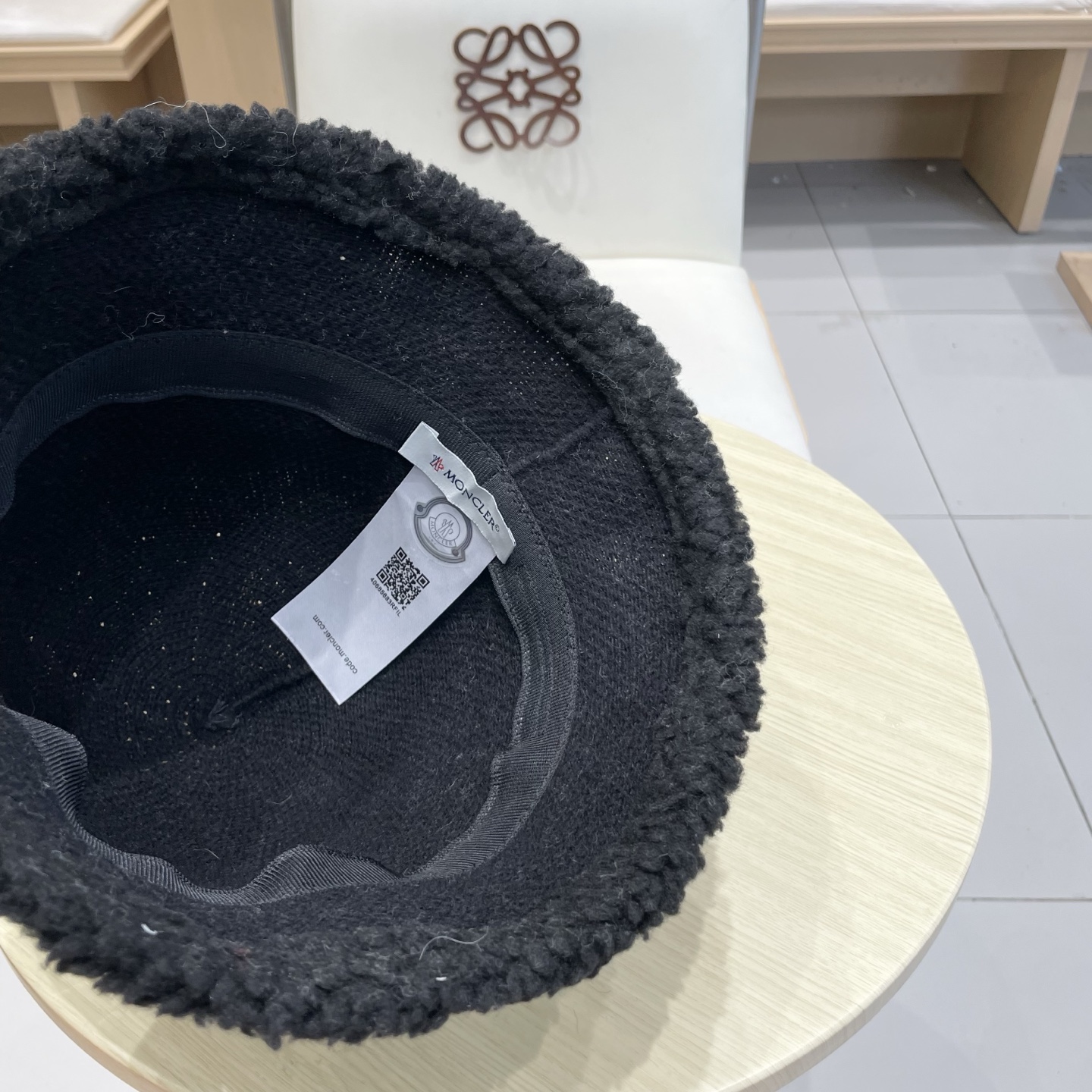    moncler新款网红渔夫帽子女秋冬季毛绒帽子可爱冬天日系护耳针织素颜保暖