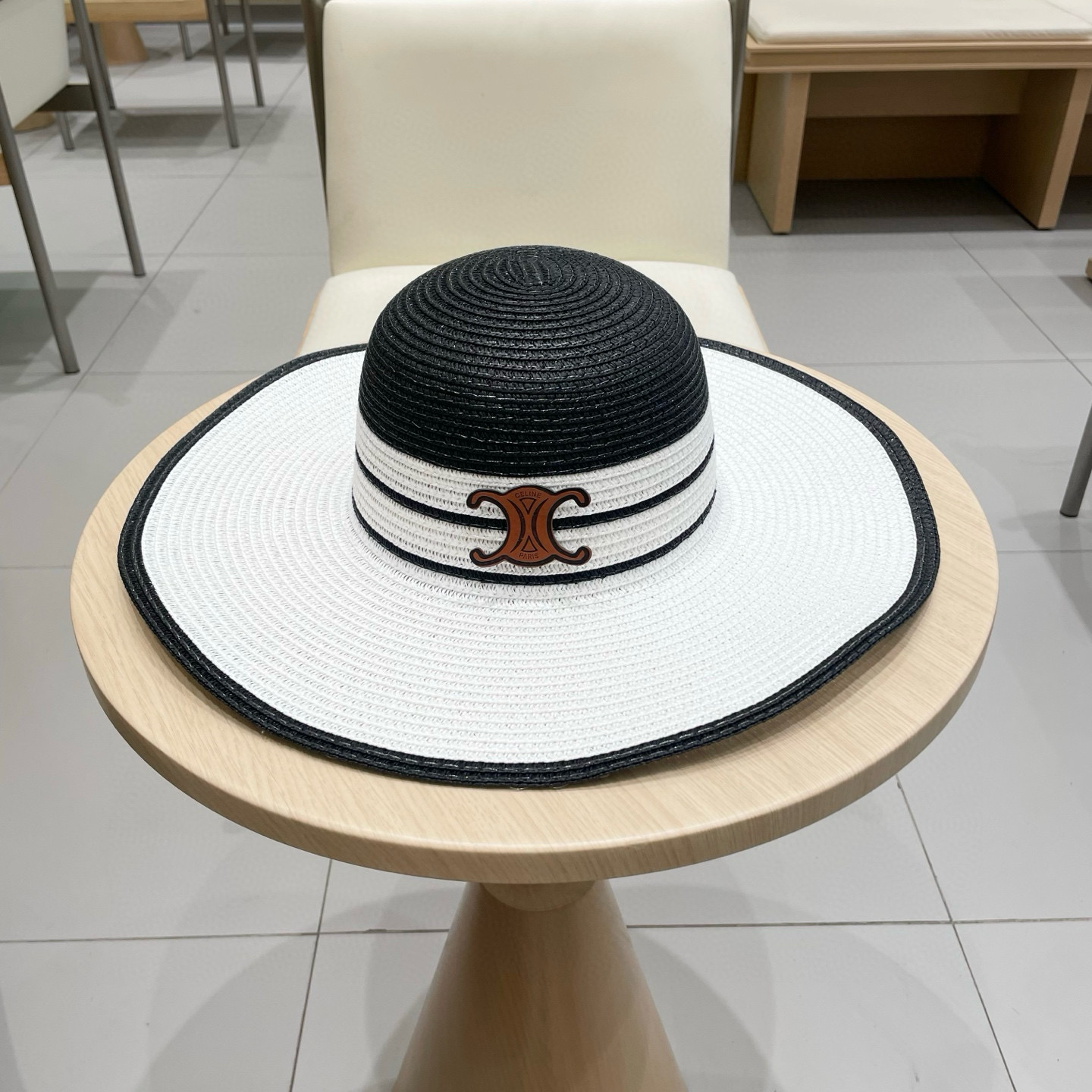  塞琳celien新款草帽，沙滩帽礼帽，头围57cm