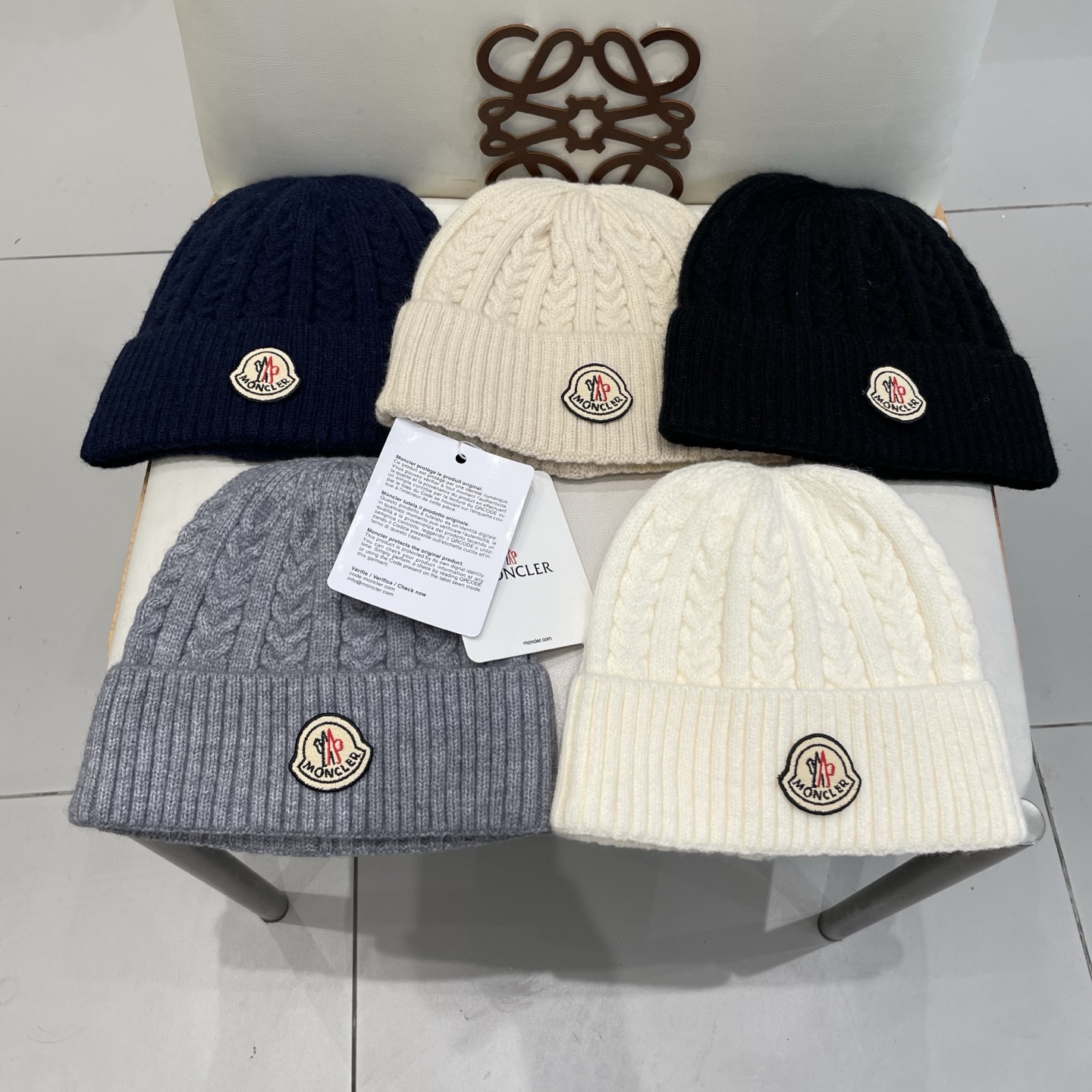  Lv路易威登羊毛贝雷帽原创日系简约针织蓓蕾帽子小标女士保暖画家帽