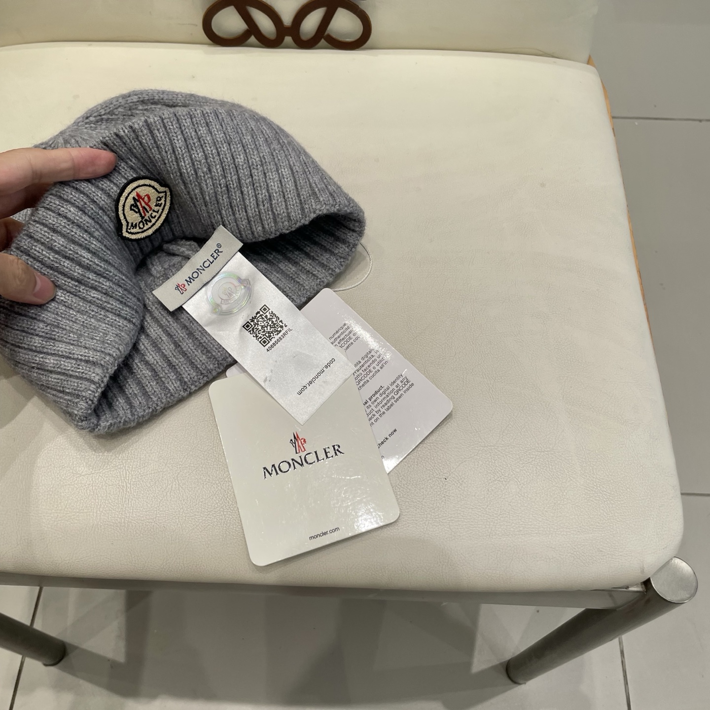  Lv路易威登羊毛贝雷帽原创日系简约针织蓓蕾帽子小标女士保暖画家帽