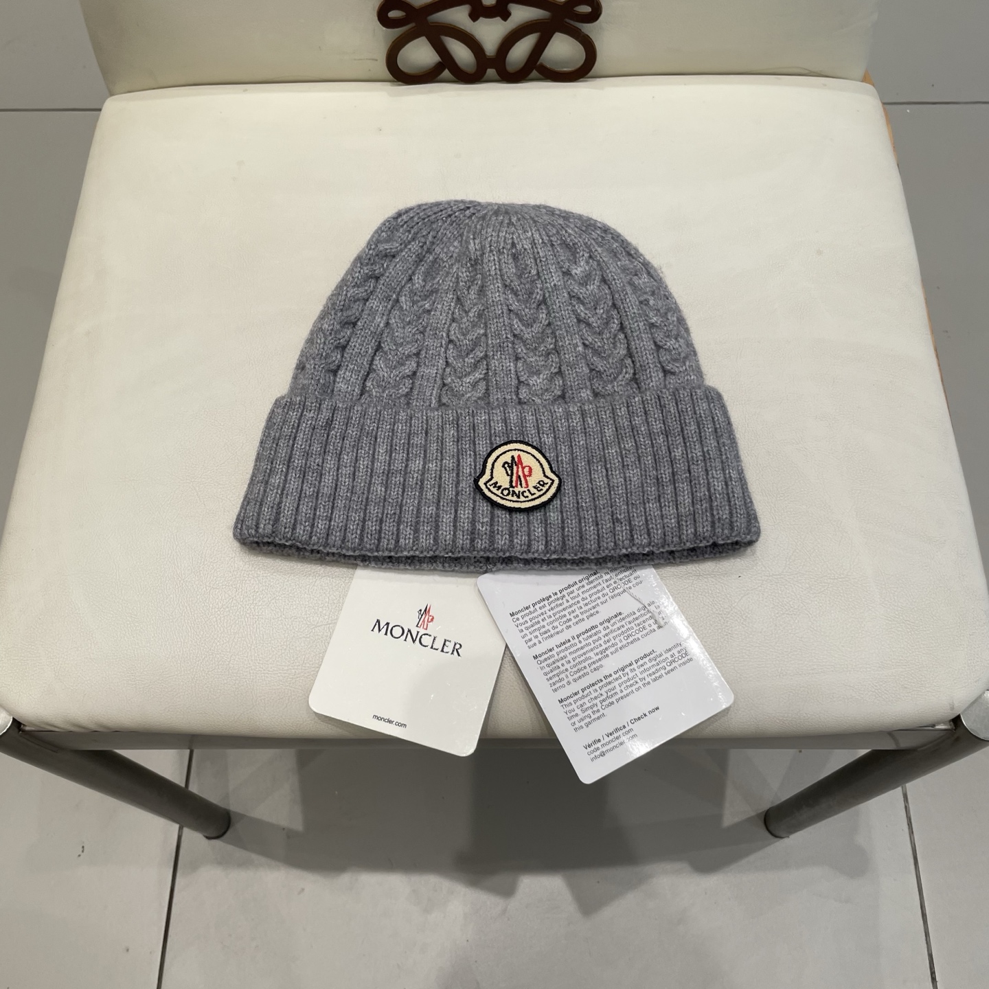  Lv路易威登羊毛贝雷帽原创日系简约针织蓓蕾帽子小标女士保暖画家帽