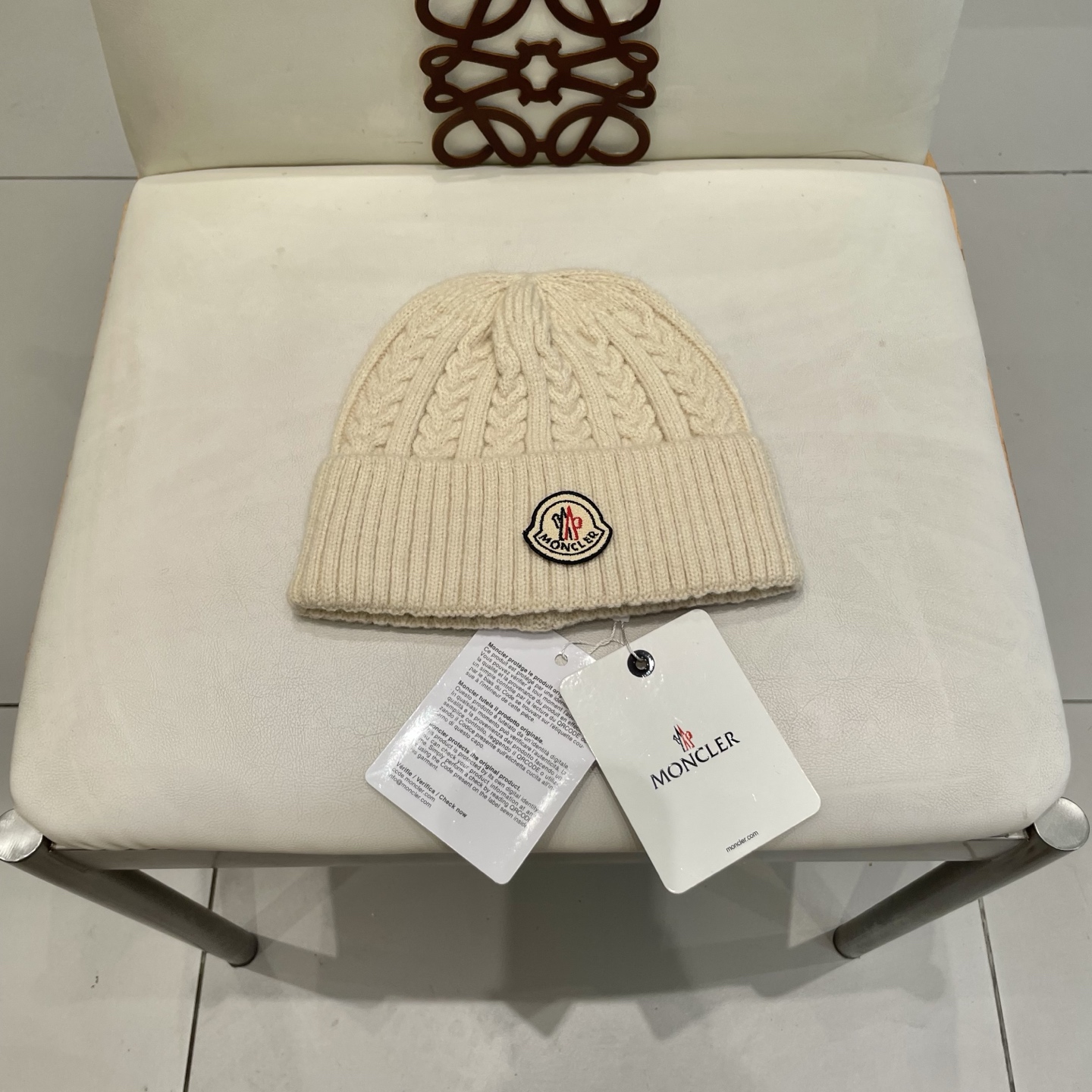  Lv路易威登羊毛贝雷帽原创日系简约针织蓓蕾帽子小标女士保暖画家帽