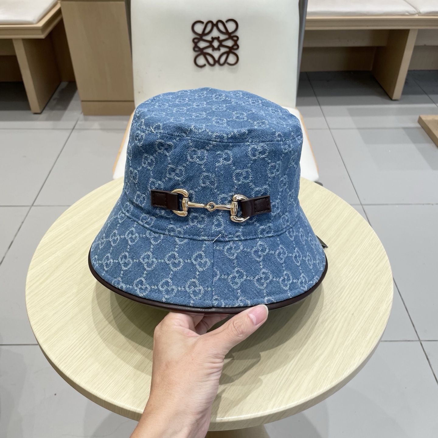  原单品质
GUCCI古奇渔夫帽👒官网新品Gucci渔夫帽火爆来袭 工艺非常精美 高档大气上档次！低调奢