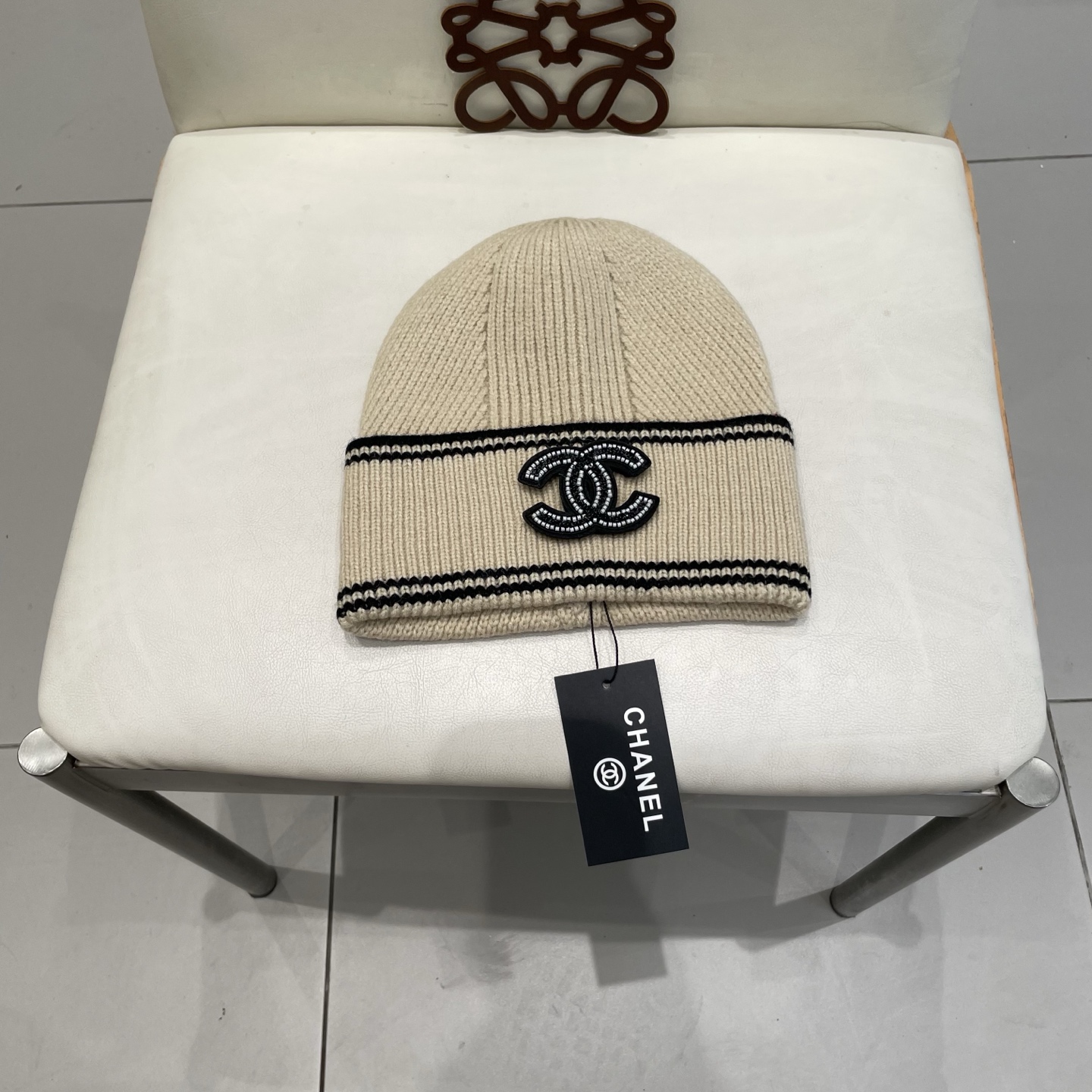  Chanel官网品质香奈儿秋冬网红时尚博主推荐款毛线帽，小红书爆款，手感超柔软舒适的针织线帽，弹性极佳