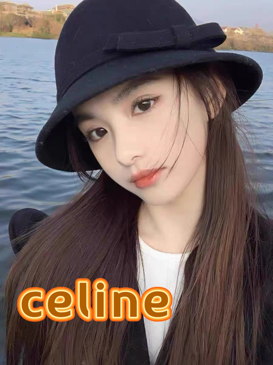 白色 ，黑卡 塞琳celine25秋冬新款百分百羊毛
🔗法式复古礼帽
📸名媛范百搭拍照出片
📦卡色 黑色