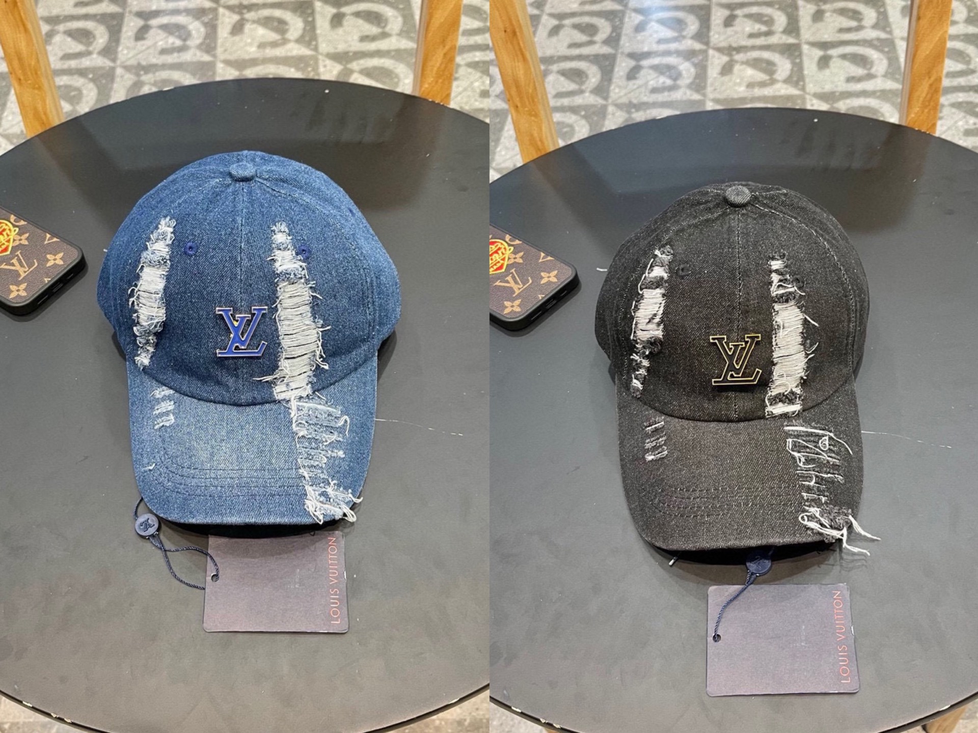  LV 路易威登 Louis Vuitton 刺绣拼接棒球帽
入秋必备单品 这顶拼色棒球帽的绝了！
特别