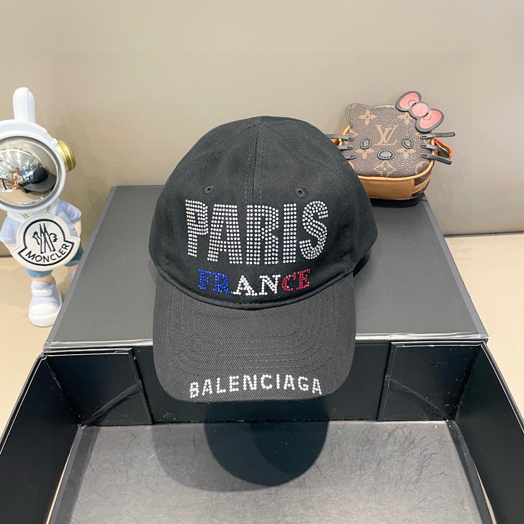   BALENCIAGA巴黎世家🆕春款新款个性棒球帽，高品质透气性巨佳，四季佩戴款
高颜值时尚单品！
男