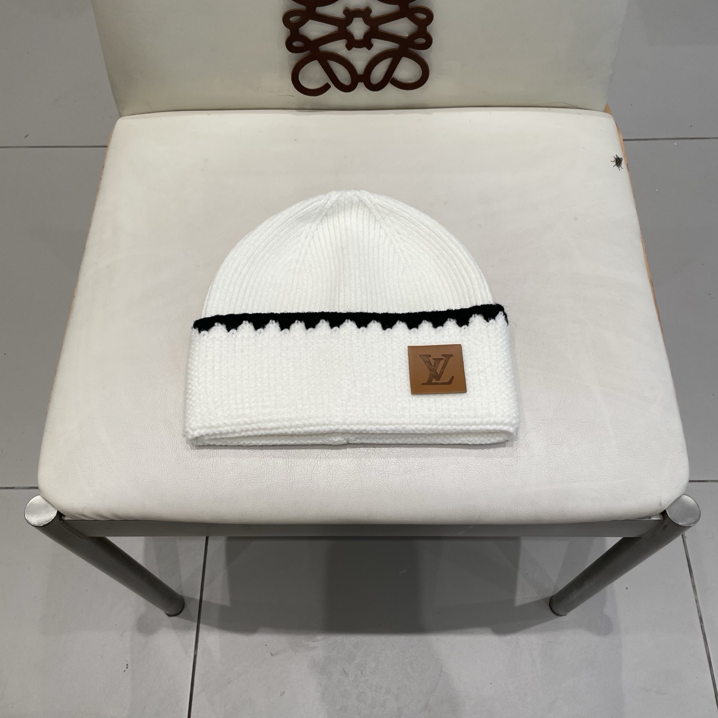 ⚫️Lv官网针织帽
非常百搭 男女通用 亲们可以看细节，车工整齐 透气舒适，采用进口毛线料！潮人必备！