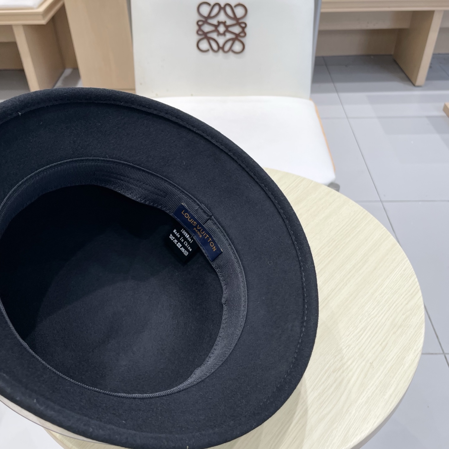 黑色 白色 Lv路易威登赫本风百分百羊毛材质羊毛渔夫帽女秋冬法式复古圆顶保暖盆帽优雅气质百搭礼帽