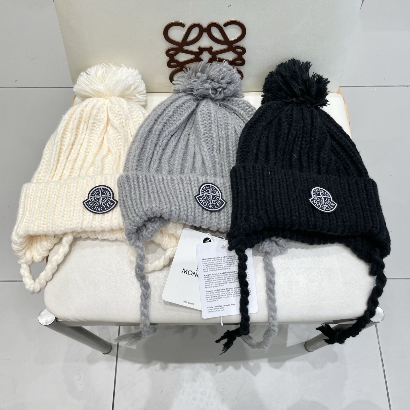  蒙口Moncler盟可睐冬季显脸小雷锋帽女针织毛线帽冬日系带骑车飞行帽保暖护耳帽