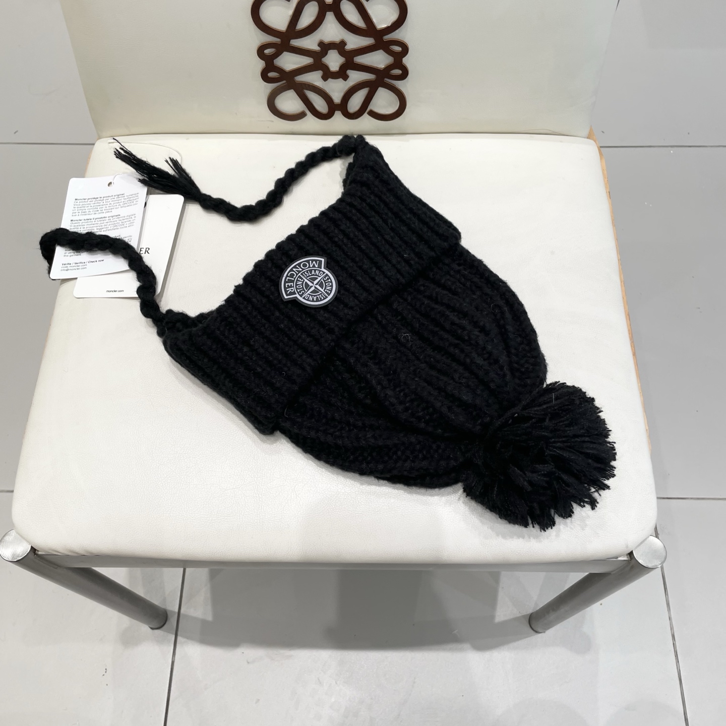  蒙口Moncler盟可睐冬季显脸小雷锋帽女针织毛线帽冬日系带骑车飞行帽保暖护耳帽