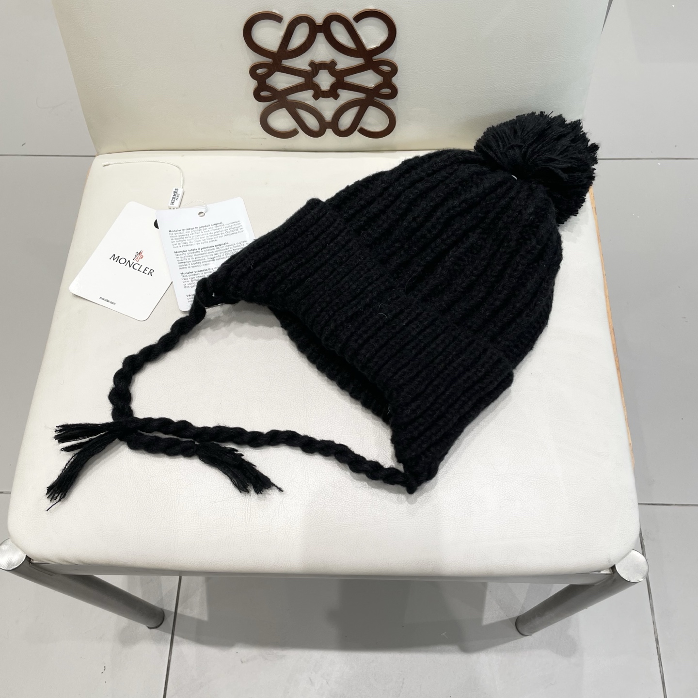  蒙口Moncler盟可睐冬季显脸小雷锋帽女针织毛线帽冬日系带骑车飞行帽保暖护耳帽