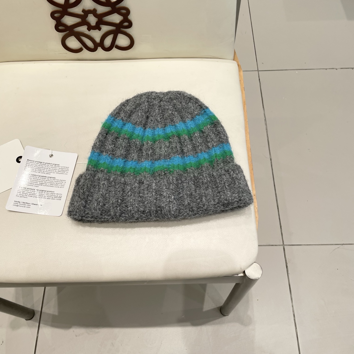  蒙口Moncler盟可睐2025秋冬季新款时尚条纹针织帽子女加厚保暖防寒护耳毛线帽潮