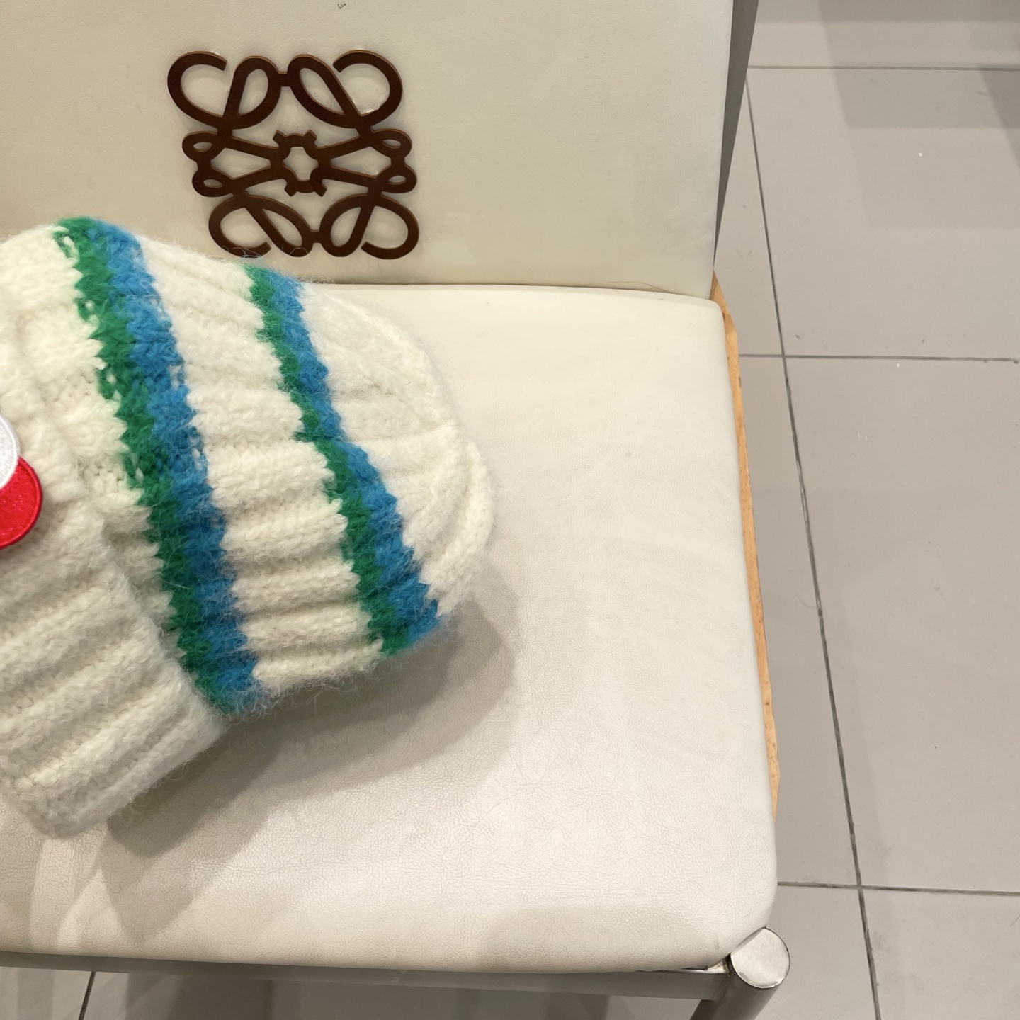  蒙口Moncler盟可睐2025秋冬季新款时尚条纹针织帽子女加厚保暖防寒护耳毛线帽潮