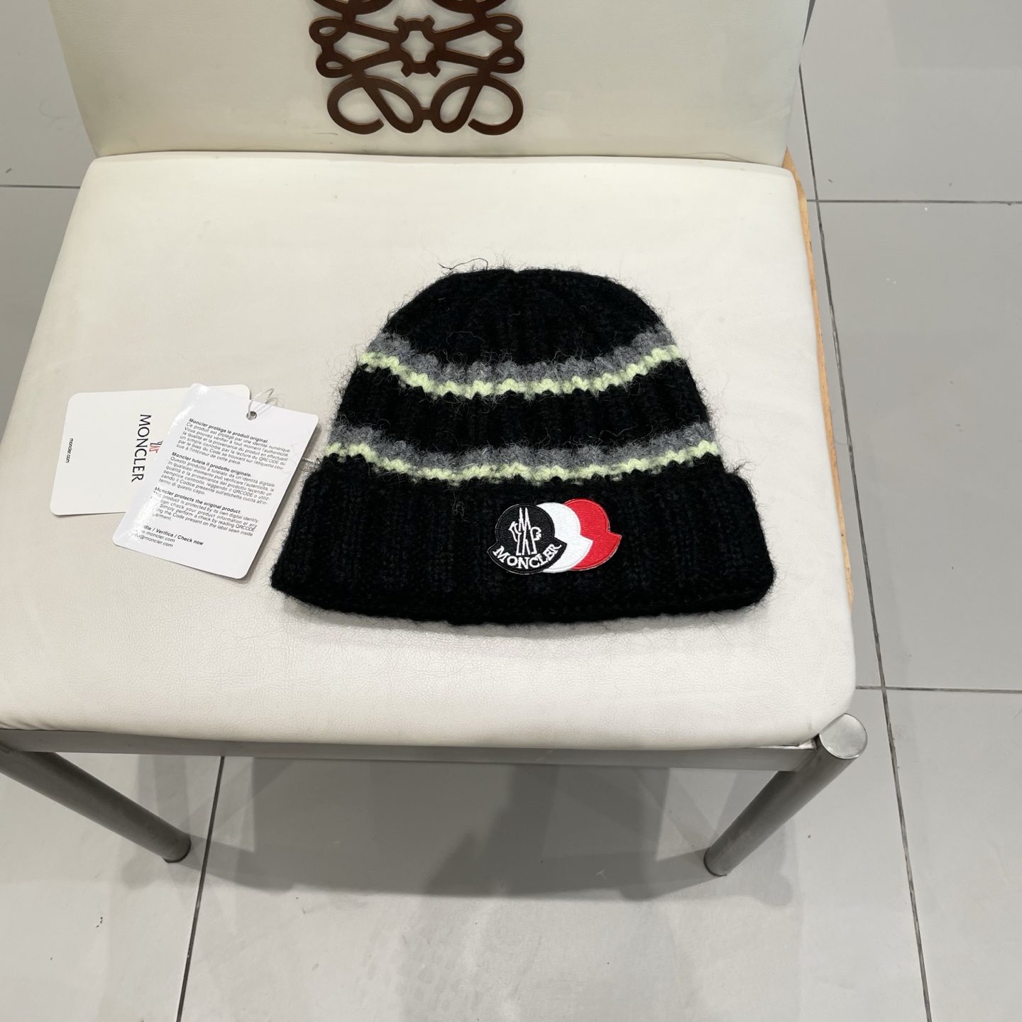  蒙口Moncler盟可睐2025秋冬季新款时尚条纹针织帽子女加厚保暖防寒护耳毛线帽潮