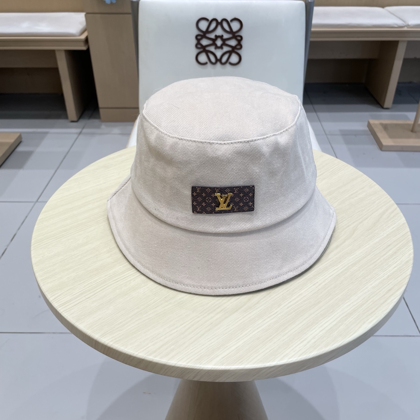  Lv新款渔夫帽，头围57cm