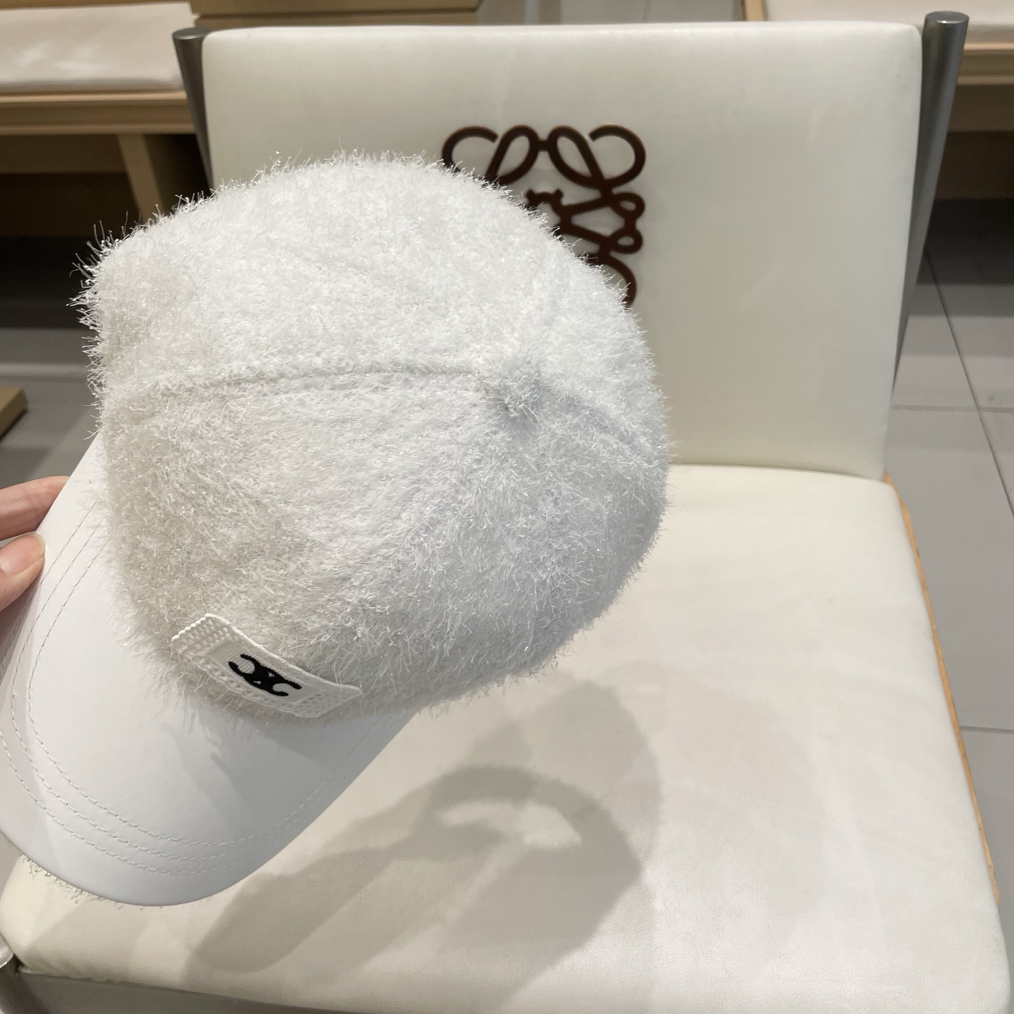  塞琳celine时尚毛绒棒球帽百搭显脸小鸭舌帽造型帽子女秋季