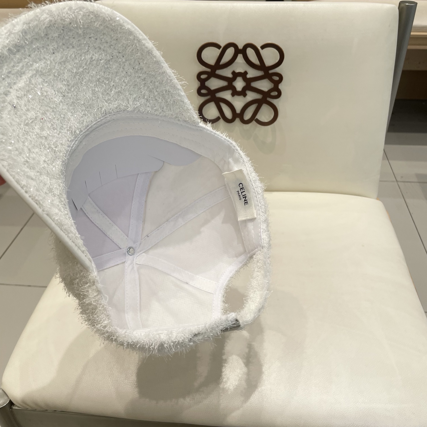  塞琳celine时尚毛绒棒球帽百搭显脸小鸭舌帽造型帽子女秋季