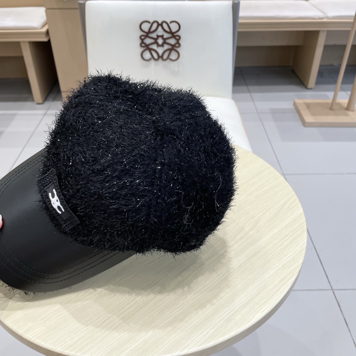  塞琳celine时尚毛绒棒球帽百搭显脸小鸭舌帽造型帽子女秋季