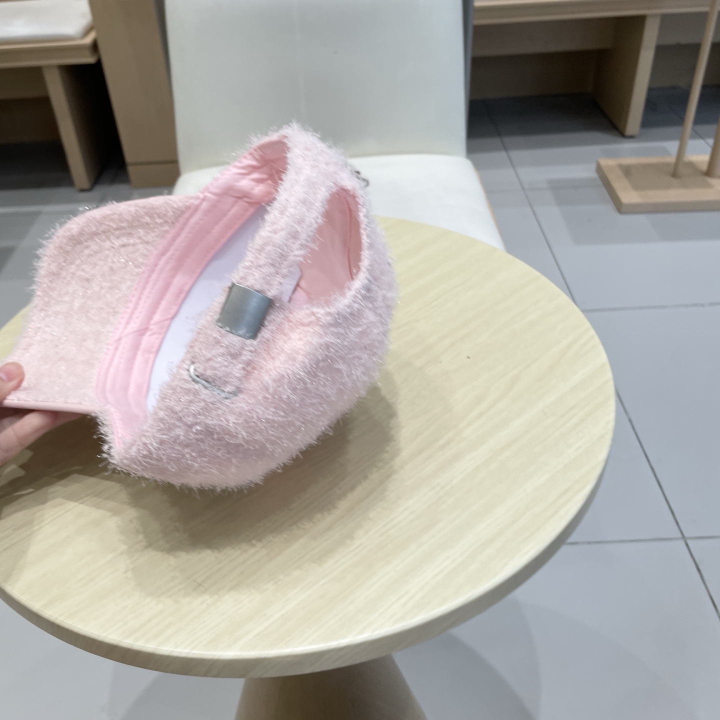  塞琳celine时尚毛绒棒球帽百搭显脸小鸭舌帽造型帽子女秋季