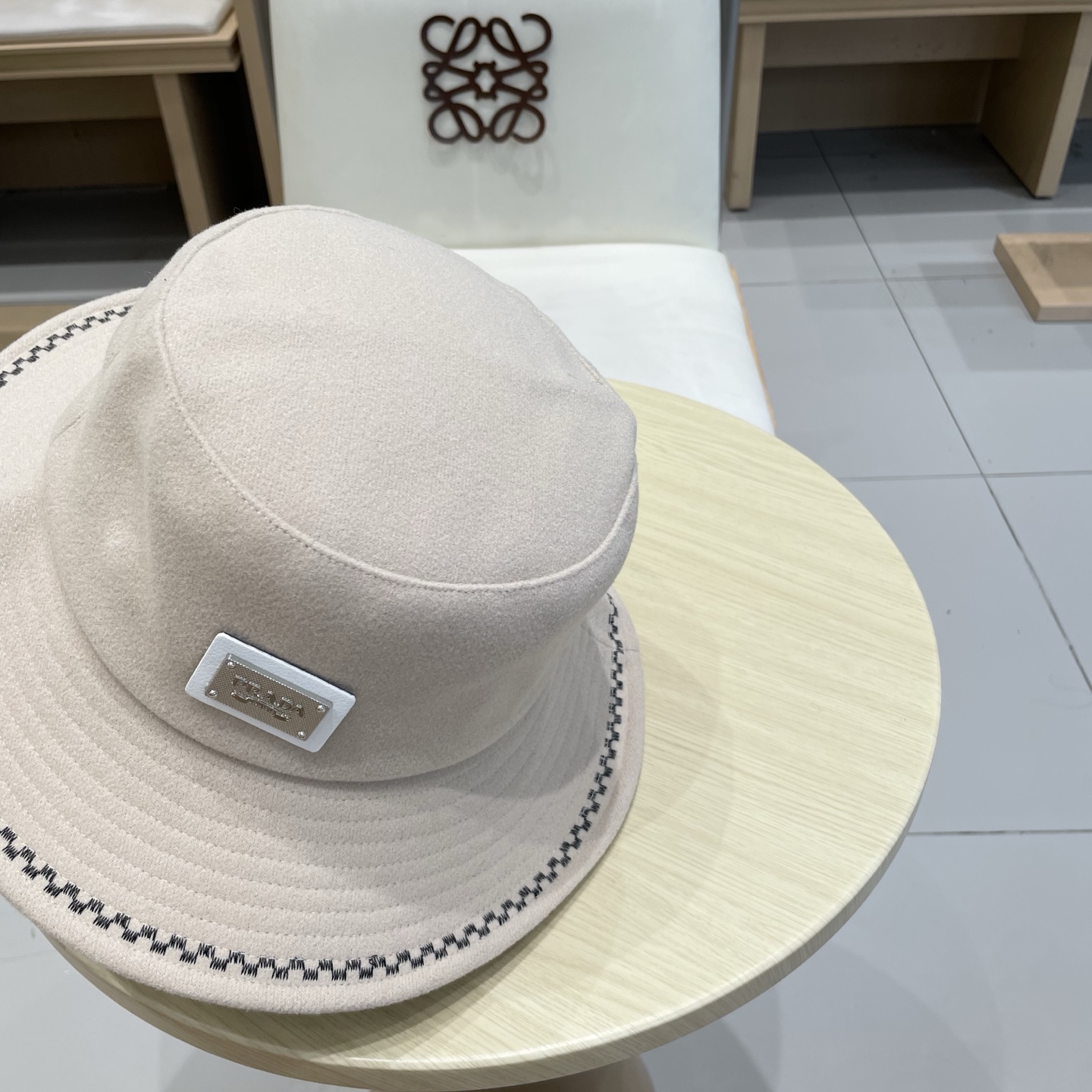 🆕rada普拉达2025新款法式赫本风盆帽双面呢羊毛韩版波浪刺绣渔夫帽女秋冬百搭 