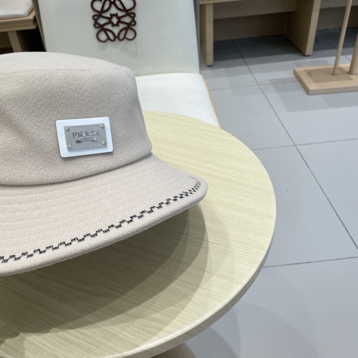 🆕rada普拉达2025新款法式赫本风盆帽双面呢羊毛韩版波浪刺绣渔夫帽女秋冬百搭 