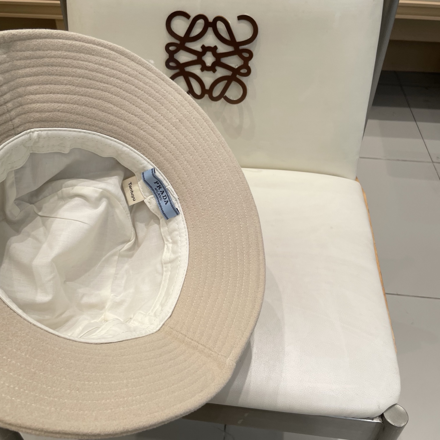 🆕rada普拉达2025新款法式赫本风盆帽双面呢羊毛韩版波浪刺绣渔夫帽女秋冬百搭 