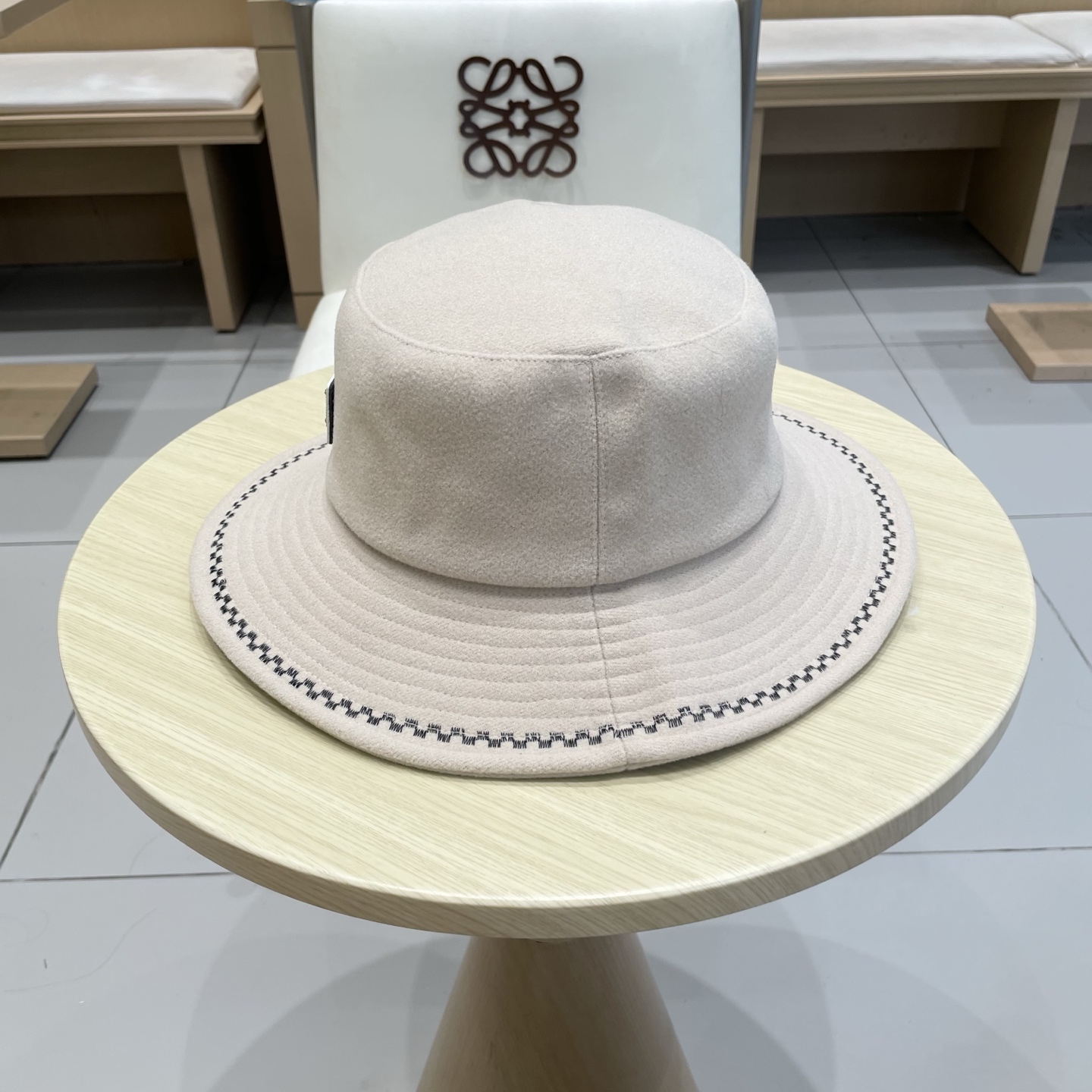 🆕rada普拉达2025新款法式赫本风盆帽双面呢羊毛韩版波浪刺绣渔夫帽女秋冬百搭 