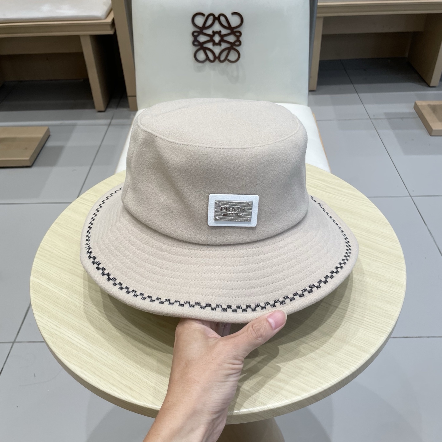 🆕rada普拉达2025新款法式赫本风盆帽双面呢羊毛韩版波浪刺绣渔夫帽女秋冬百搭 
