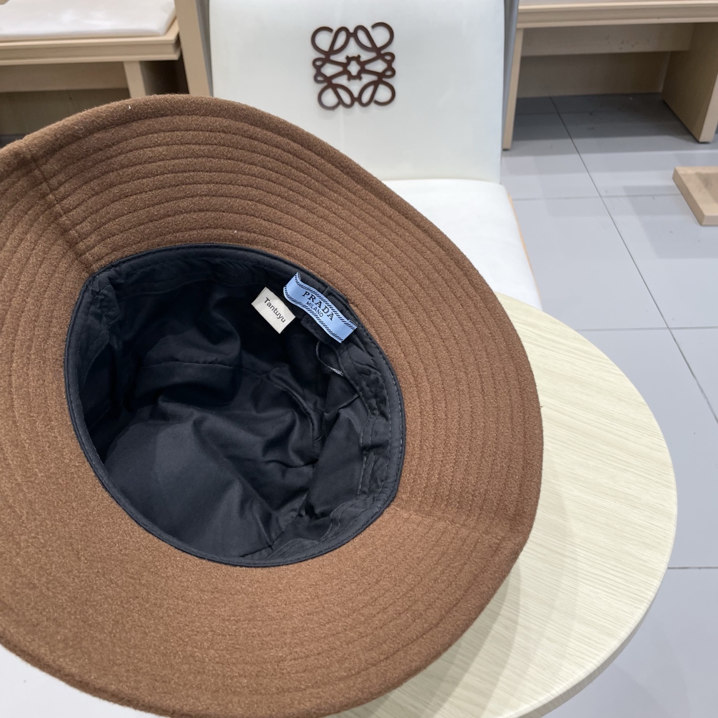 🆕rada普拉达2025新款法式赫本风盆帽双面呢羊毛韩版波浪刺绣渔夫帽女秋冬百搭
