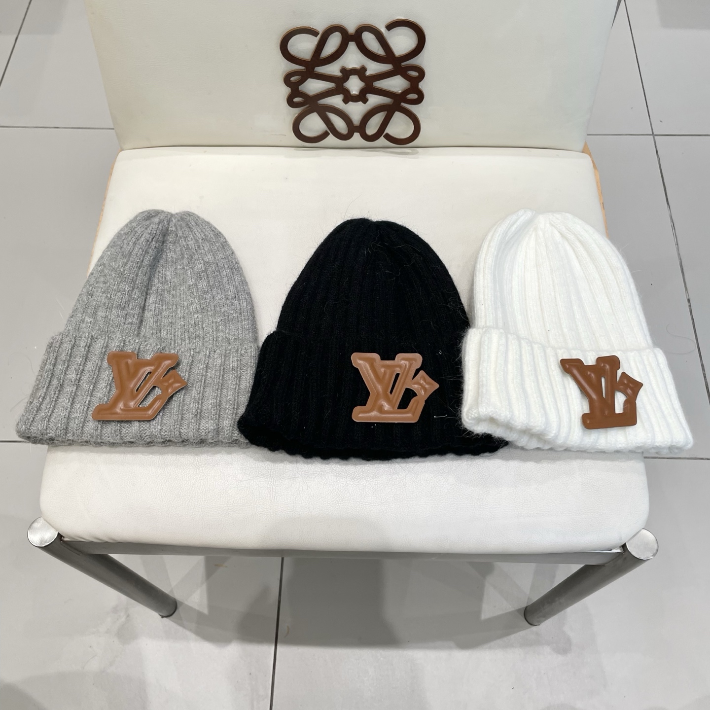  LV 路易威登 2025秋冬新款毛线帽，男女款针织帽，