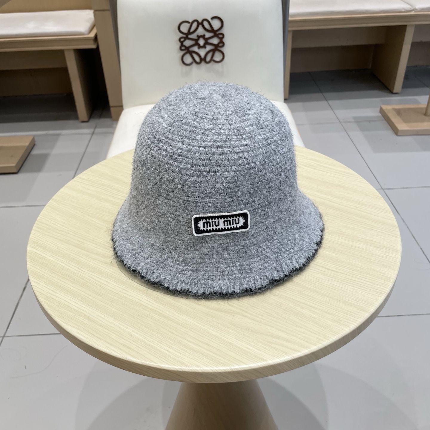  miumiu缪缪毛绒渔夫帽子女秋冬2025新款小香风显脸小素颜针织水桶帽盆帽