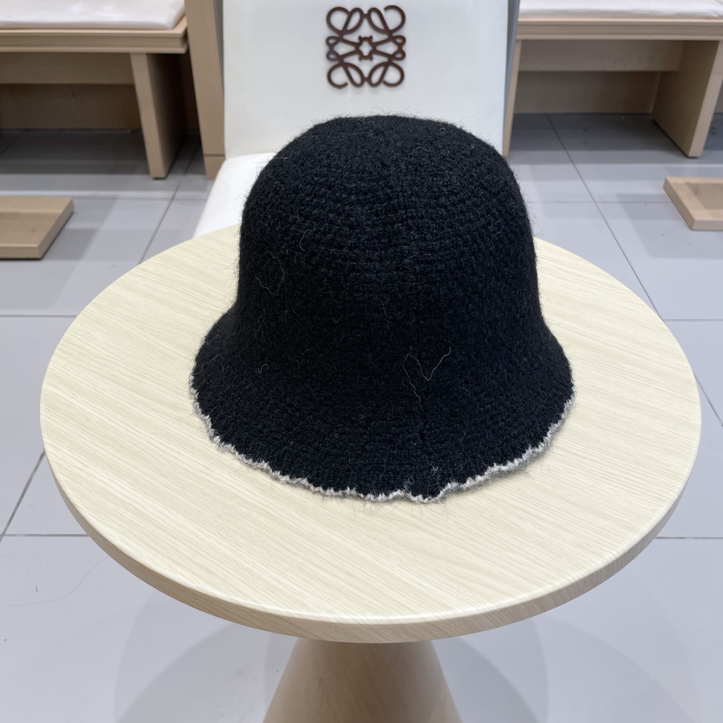  miumiu缪缪毛绒渔夫帽子女秋冬2025新款小香风显脸小素颜针织水桶帽盆帽