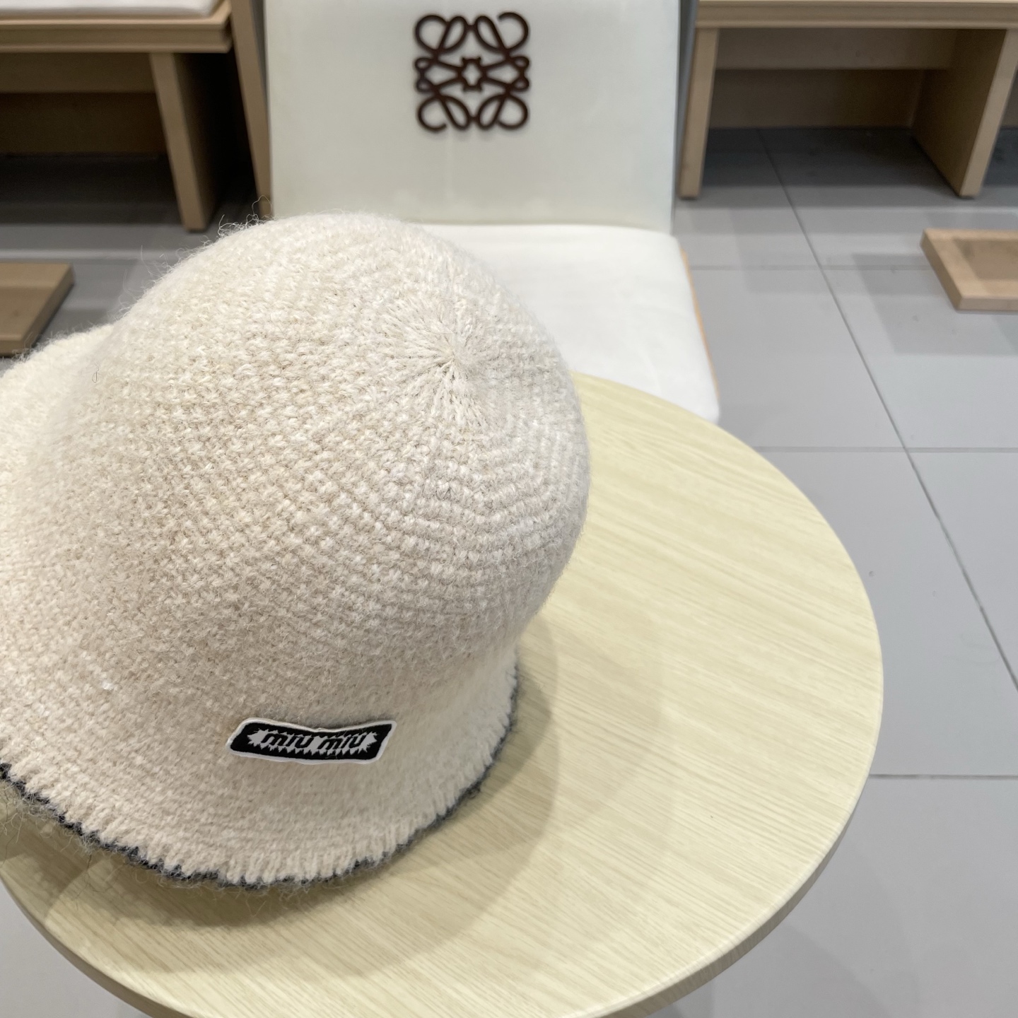  miumiu缪缪毛绒渔夫帽子女秋冬2025新款小香风显脸小素颜针织水桶帽盆帽