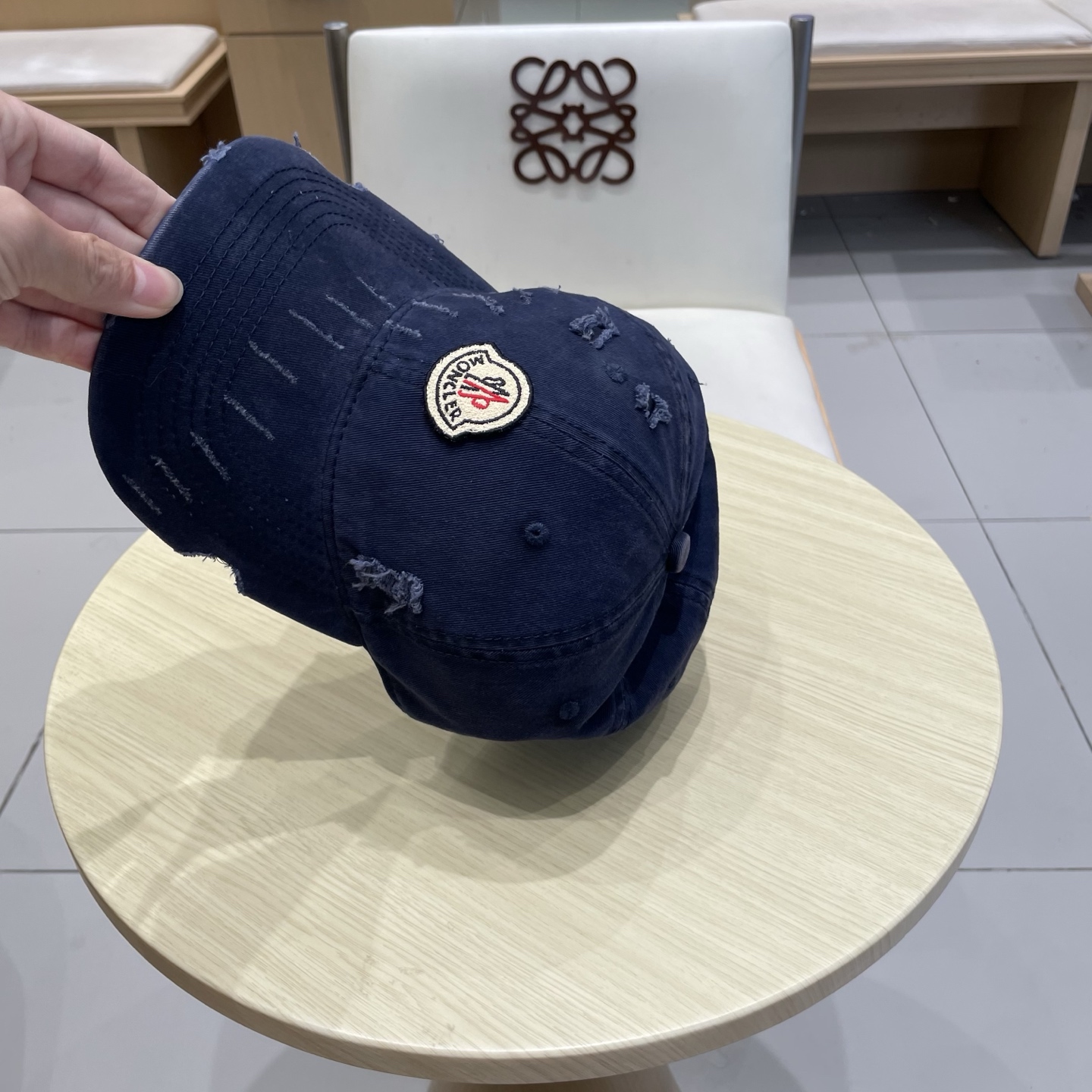  Moncler蒙口 秋冬新款棒球帽 ， 质感满满.今年灯芯饿真的