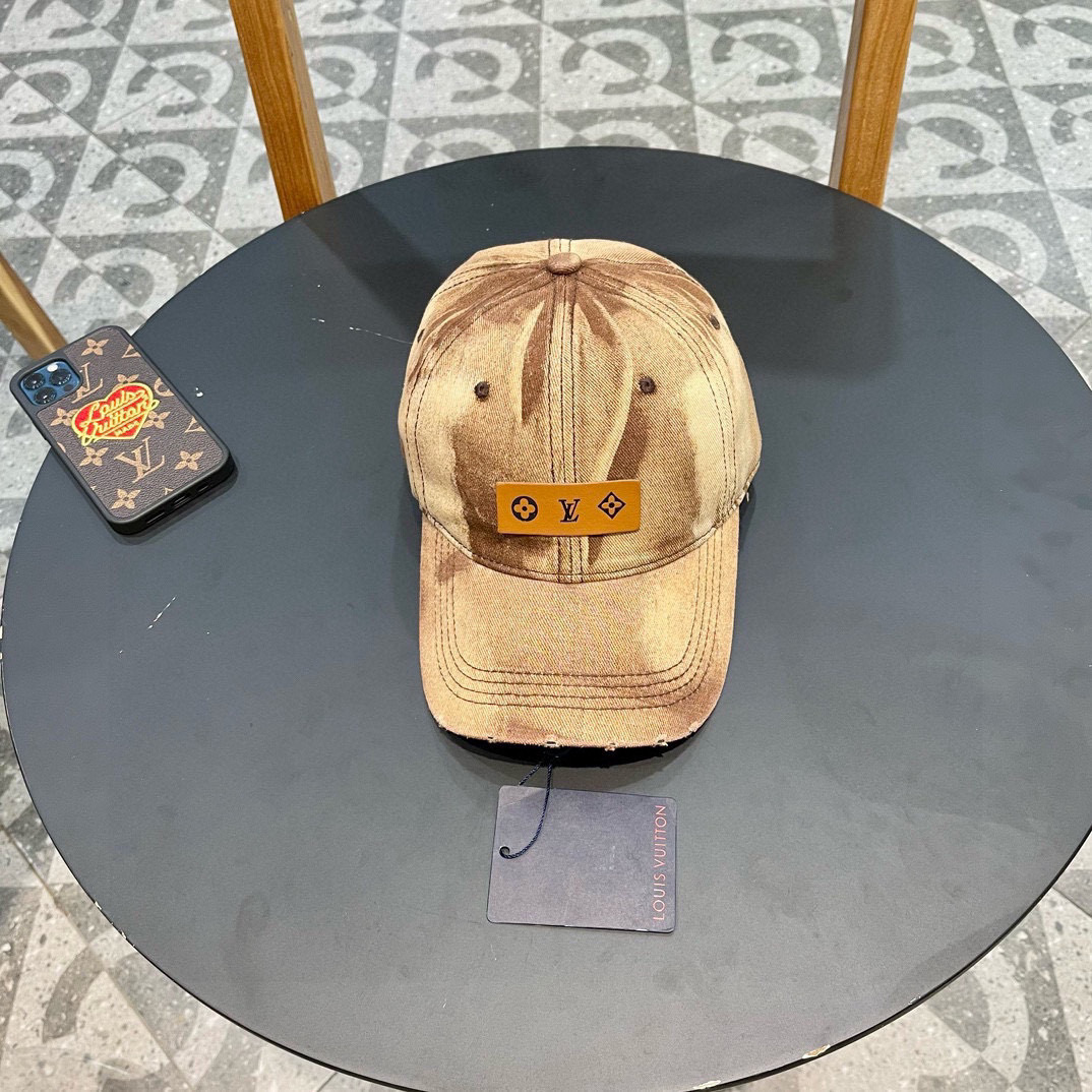  【LV】新款专柜同步牛仔棒球帽，专柜同步出货，大牌款超好搭配，赶紧入手！