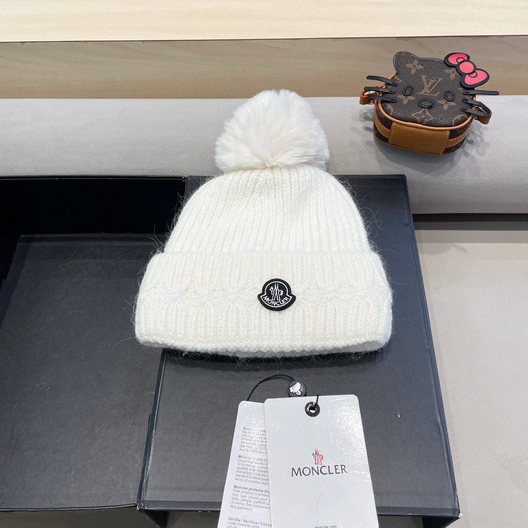  【MONCLER蒙口】早秋简约针织毛线帽，毛绒材质，非常百搭