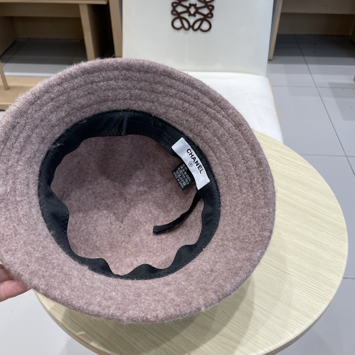  chanel香奈儿羊毛帽子女秋冬新款韩版百搭纯色毛呢渔夫帽可折叠显脸小保暖盆帽