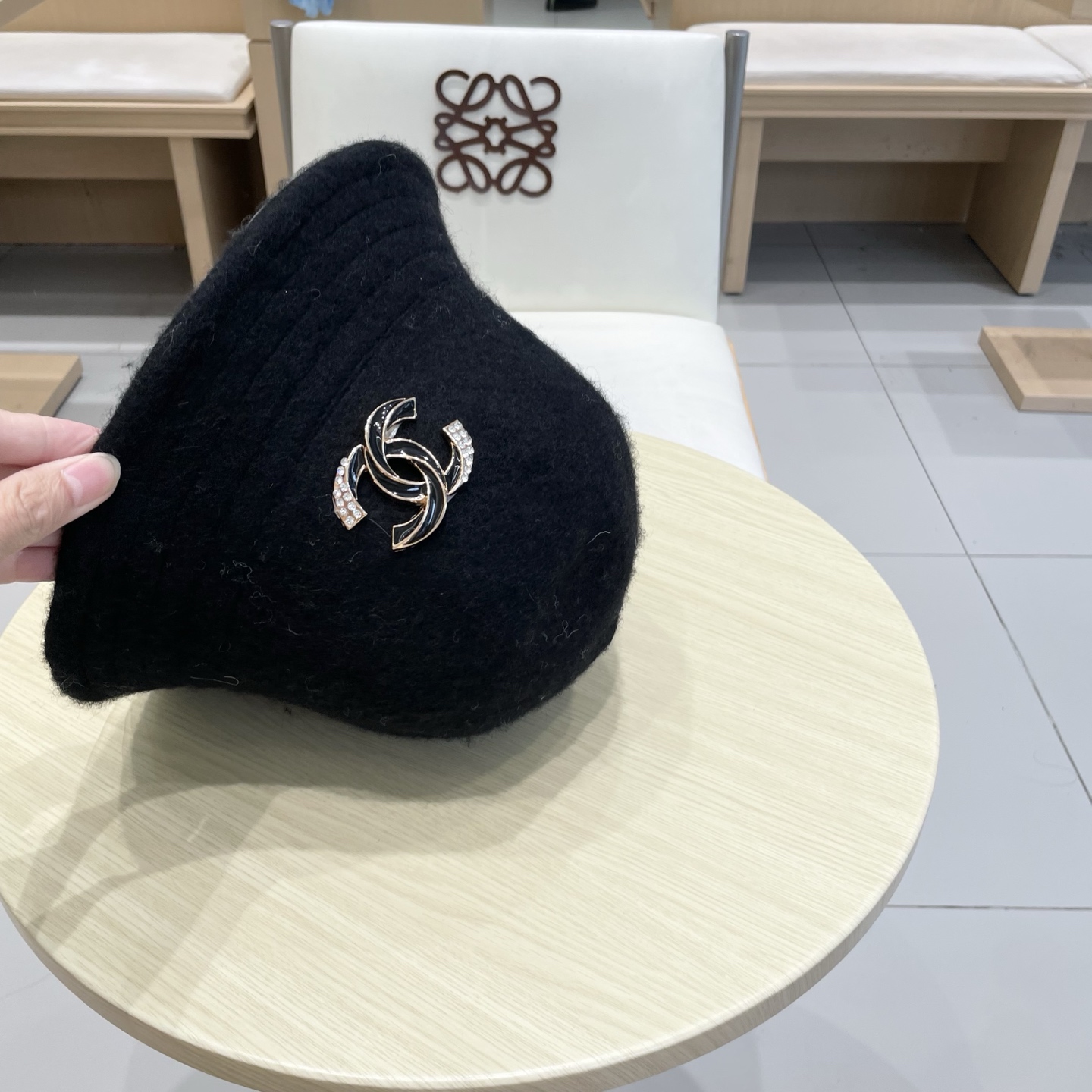  chanel香奈儿羊毛帽子女秋冬新款韩版百搭纯色毛呢渔夫帽可折叠显脸小保暖盆帽