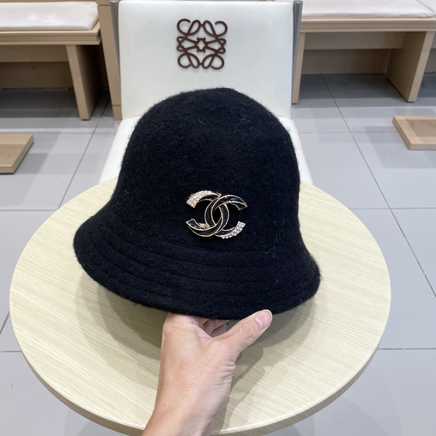  chanel香奈儿羊毛帽子女秋冬新款韩版百搭纯色毛呢渔夫帽可折叠显脸小保暖盆帽