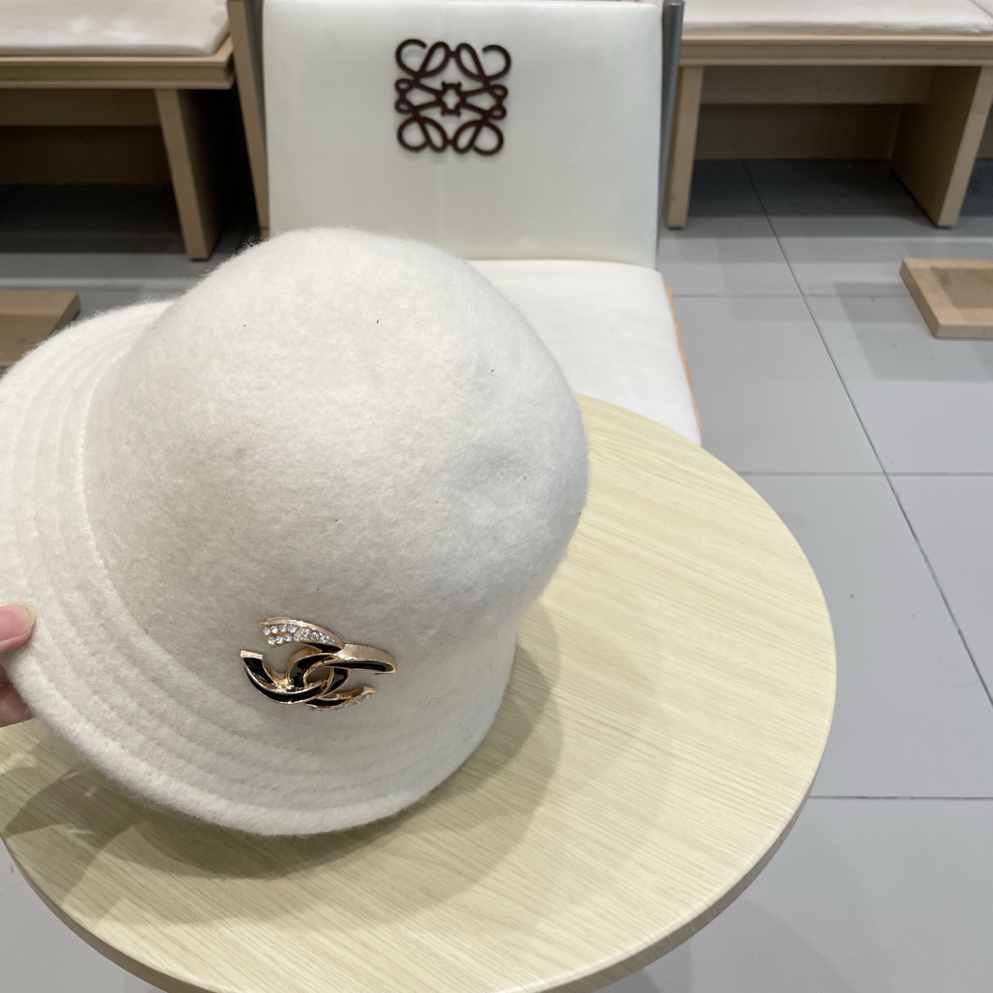  chanel香奈儿羊毛帽子女秋冬新款韩版百搭纯色毛呢渔夫帽可折叠显脸小保暖盆帽