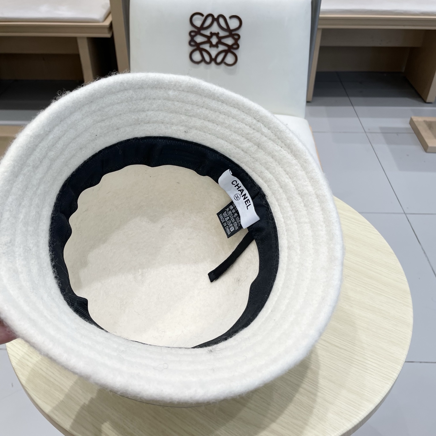  chanel香奈儿羊毛帽子女秋冬新款韩版百搭纯色毛呢渔夫帽可折叠显脸小保暖盆帽
