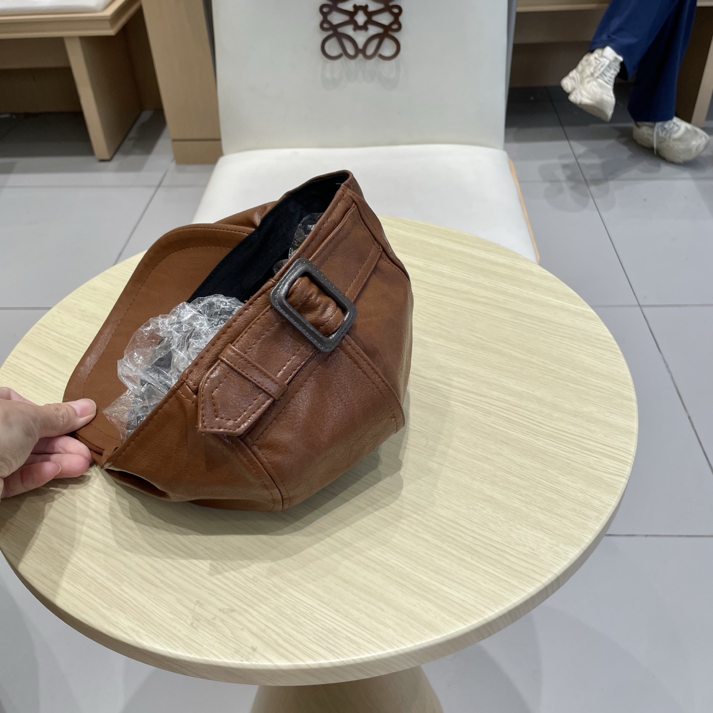  Prada普拉达2025新款秋复古Pu皮前进帽女韩版个性百搭画家帽街头美拉德色系02