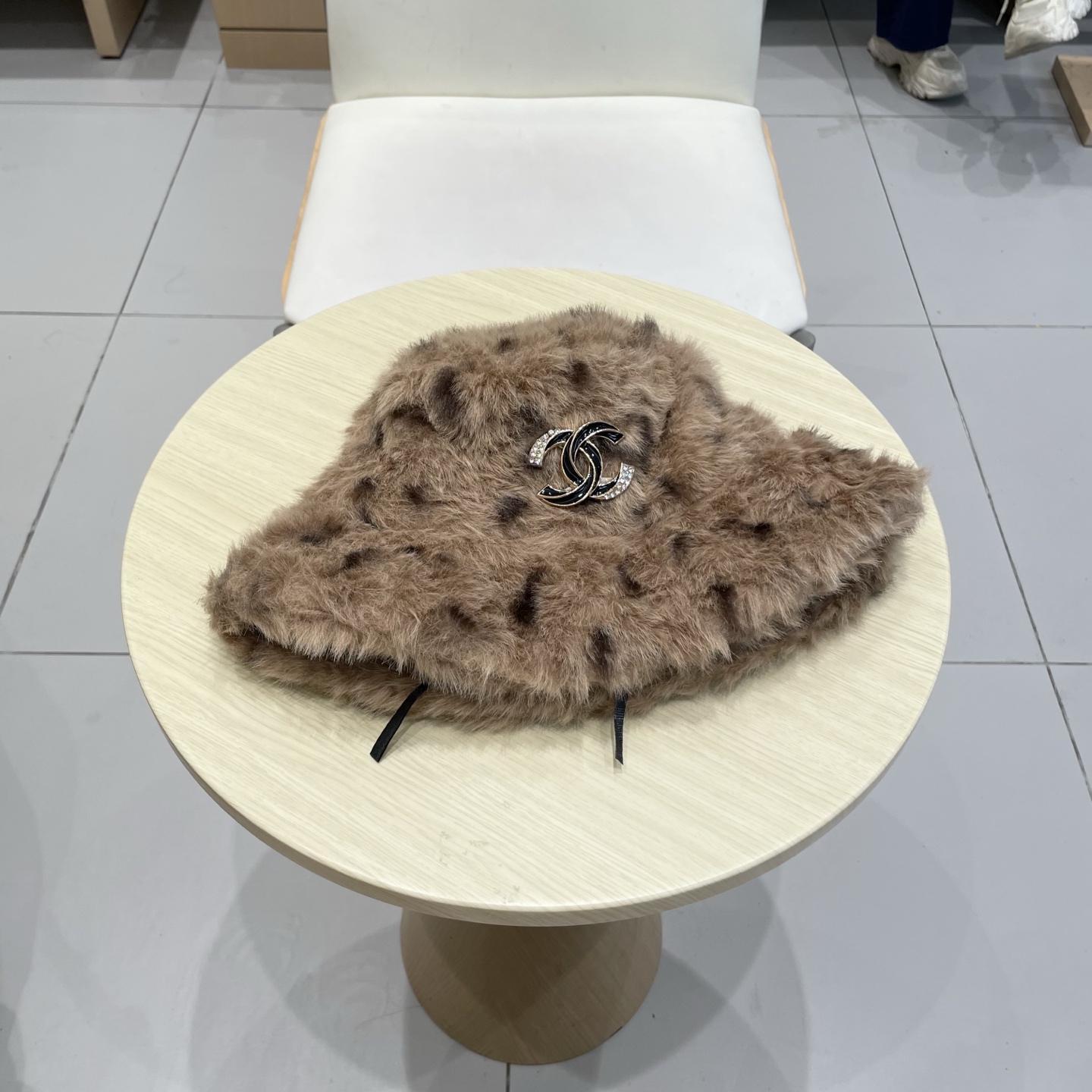  chanel香奈儿真维斯美拉德米色虎斑豹纹盆帽女子冬季保暖加厚毛绒渔夫帽显脸小