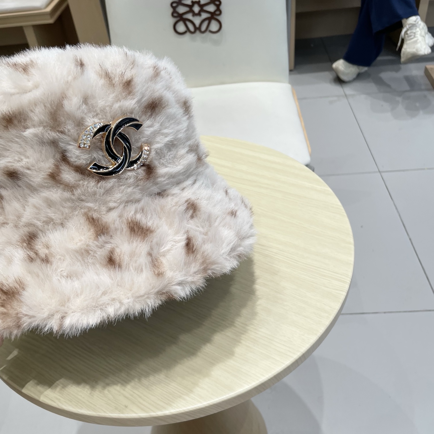  chanel香奈儿真维斯美拉德米色虎斑豹纹盆帽女子冬季保暖加厚毛绒渔夫帽显脸小