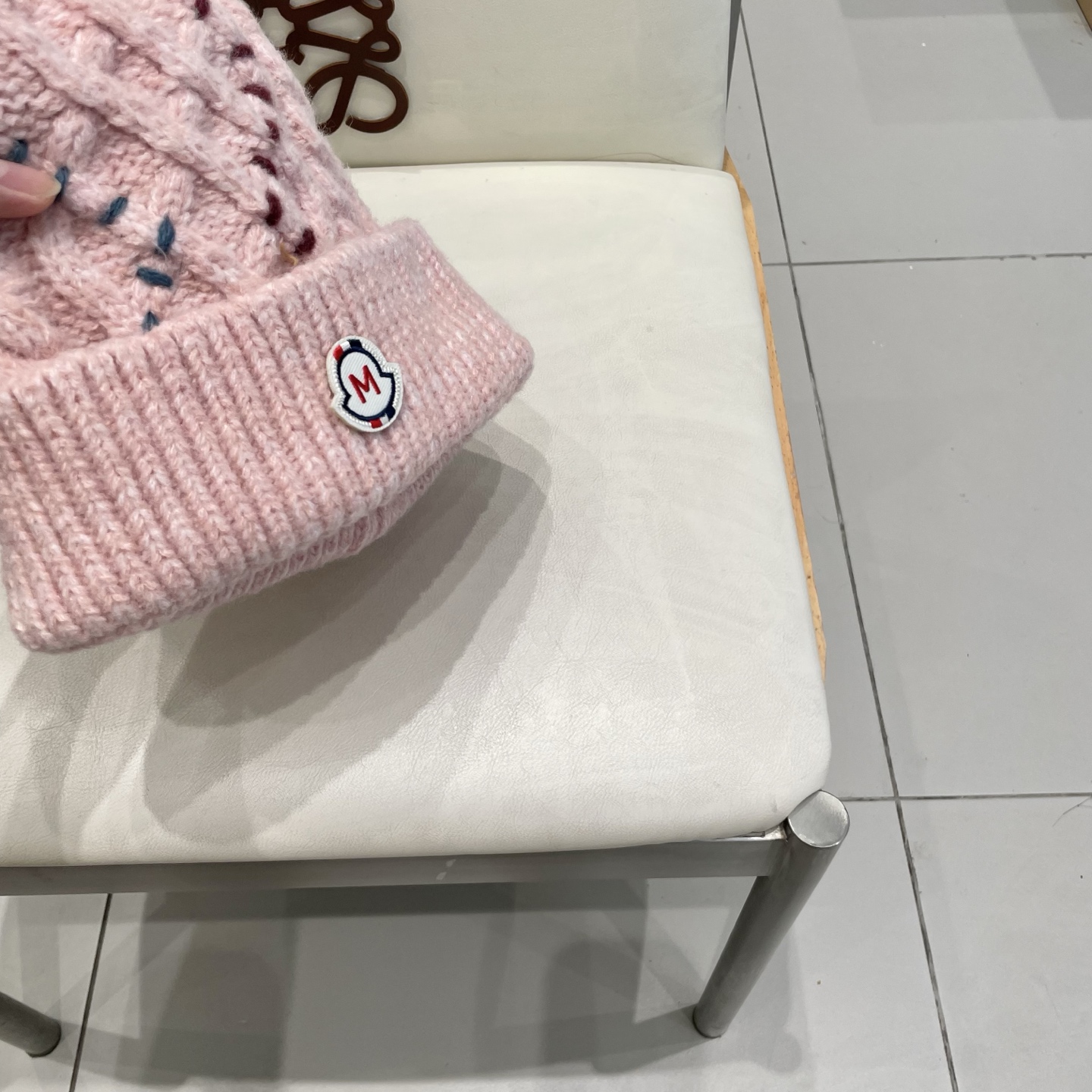   MONCLER蒙口新款韩版时尚百搭潮流女秋冬显脸小针织帽洋气简约气质保暖毛线帽