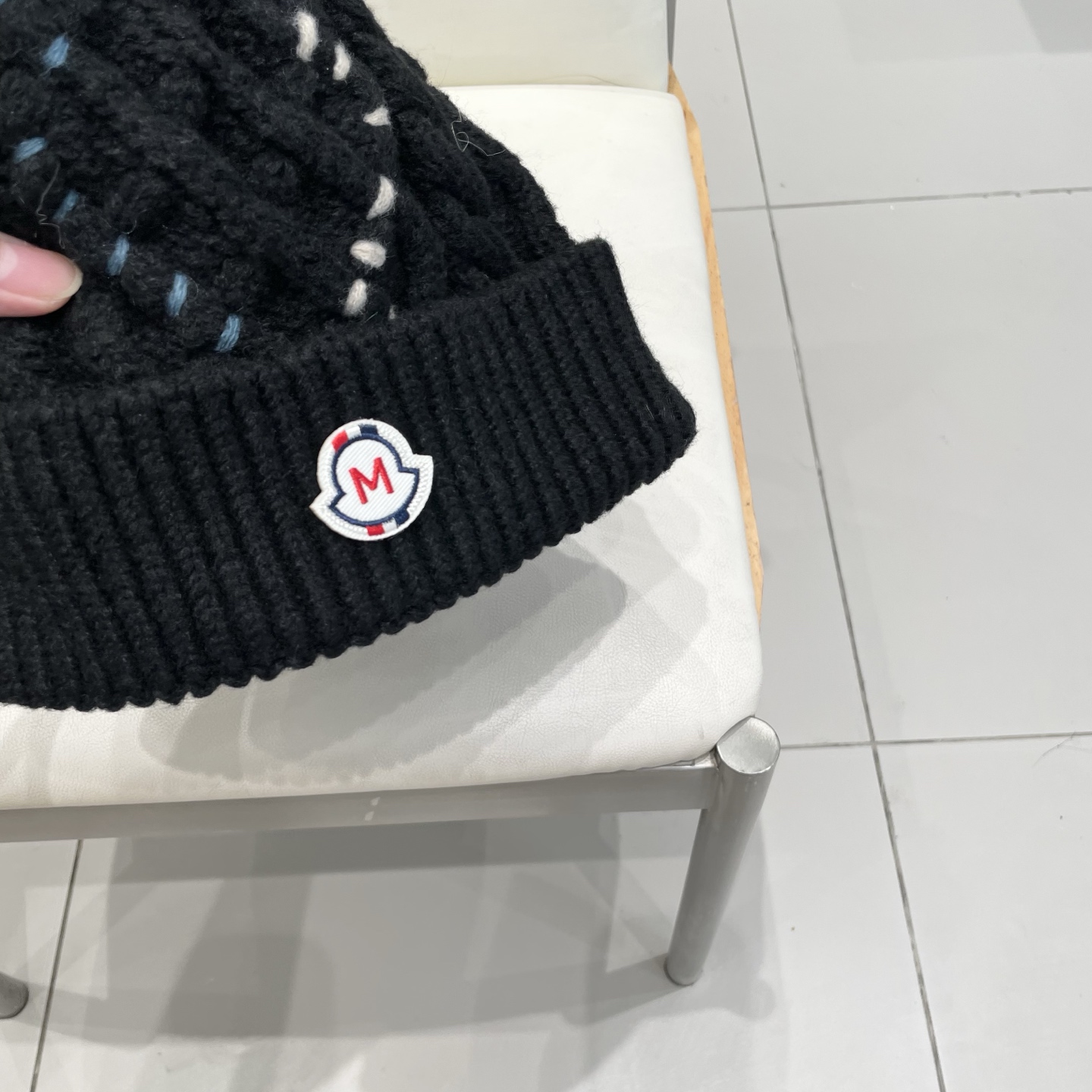   MONCLER蒙口新款韩版时尚百搭潮流女秋冬显脸小针织帽洋气简约气质保暖毛线帽