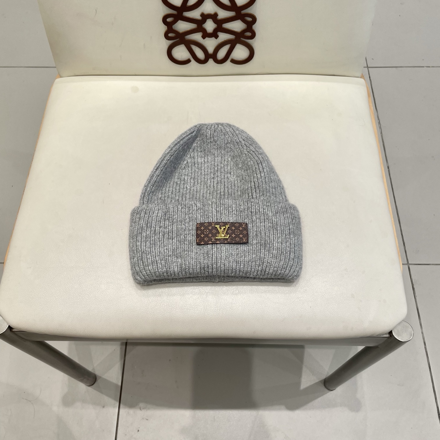 NO:364615,Lv wool knitted hat is very versatile and universal for both men and women. Dear friends can see the details, breathable and comfortable, and uses imported wool!  A must-have for trendy people!  Hat fisherman hat baseball hat knit hat, hat, louis vuitton, espadrilles,hatsLv羊毛针织帽 非常百搭 男女通用 亲们可以看细节, 透气舒适,采用进口毛线料！潮人必备！帽子渔夫帽棒球帽针织帽,帽子,louis vuitton,espadrilles,hats,hat