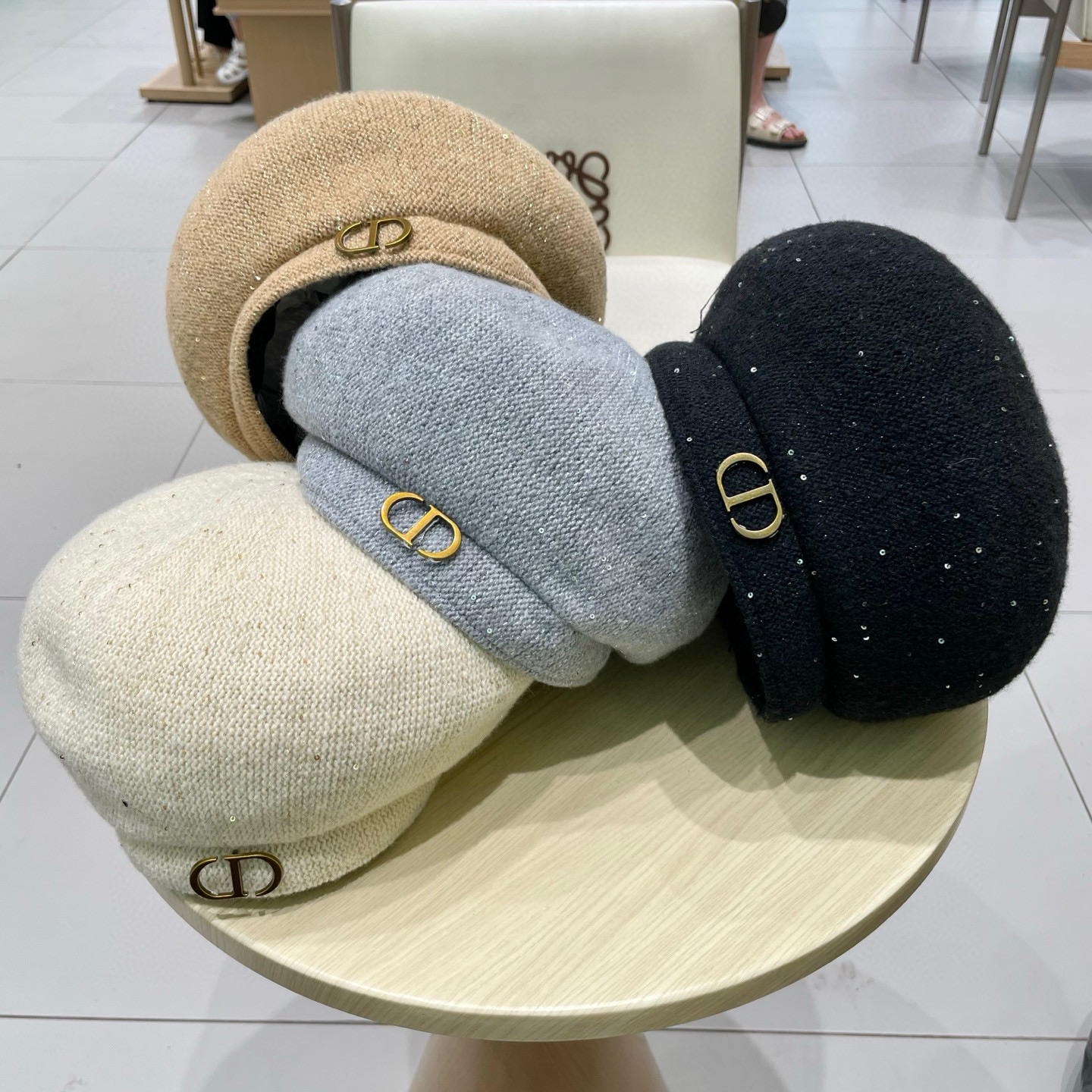  DIOR迪奥贝雷帽女款秋冬季显脸小2025新款韩系气质羊毛画家蓓蕾帽子